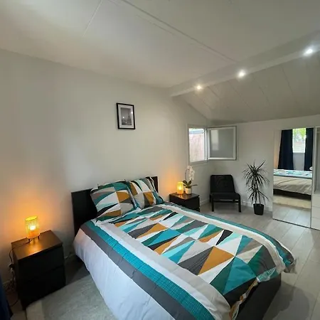 Maison Paisible, Elegante Cdg Jo Holiday home *